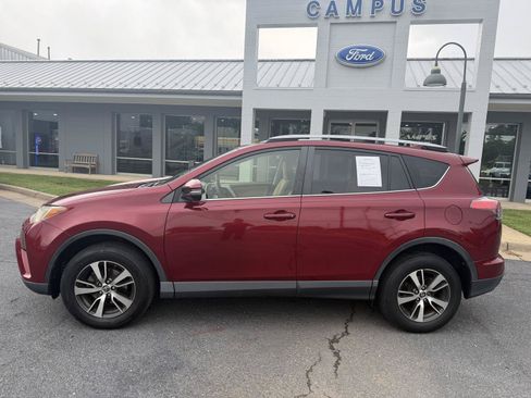 Used 2018 Toyota RAV4 XLE w/ Plus Extra Value Package AWD/4WD image 2