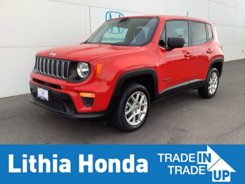 Used 2023 Jeep Renegade Latitude image 1
