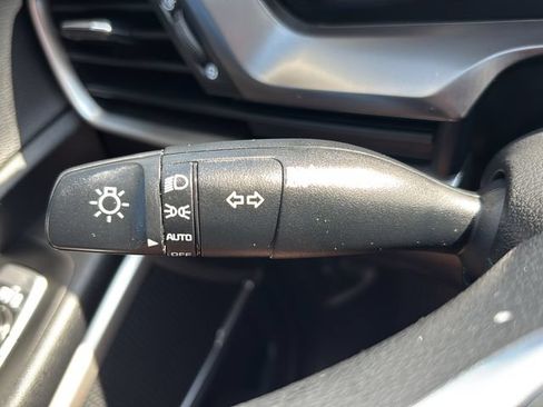 Used 2023 Kia Telluride S AWD/4WD image 19