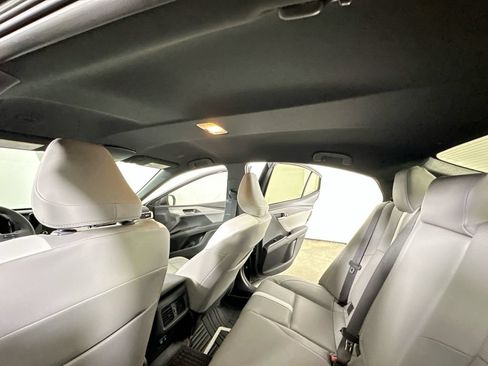 Used 2026 Toyota Camry SE FWD image 13