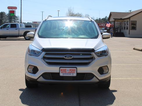 Used 2019 Ford Escape Titanium image 3