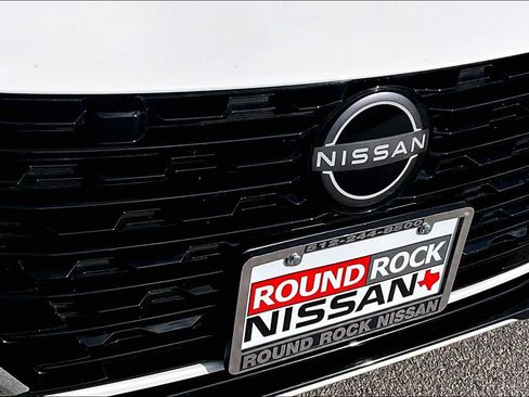 Certified 2025 Nissan Sentra SV image 28