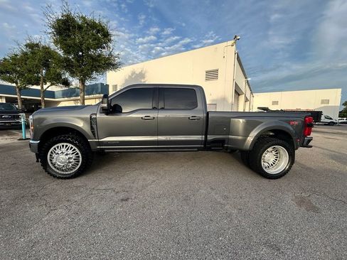 Used 2025 Ford F350 Lariat w/ Lariat Ultimate Package AWD/4WD image 8