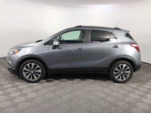 Used 2020 Buick Encore Essence image 5