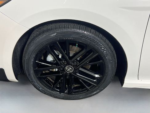 Used 2025 Toyota Camry SE FWD image 13