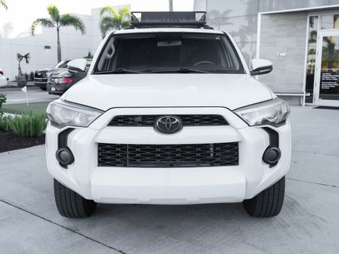 Used 2018 Toyota 4Runner SR5 RWD image 4