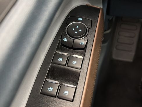 Used 2022 Ford Maverick Lariat w/ Lariat Luxury Package FWD image 33