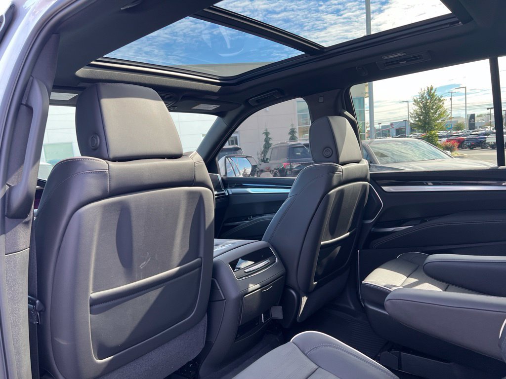 Certified 2026 Cadillac Escalade Sport w/ Touring Package AWD/4WD image 20