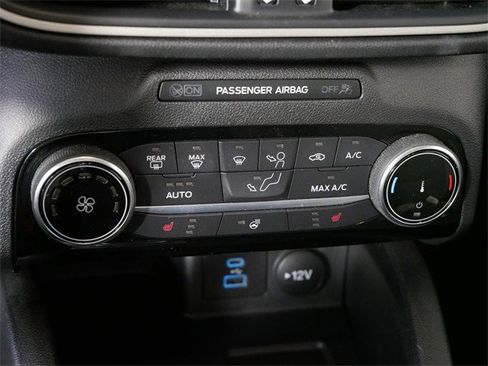 Certified 2022 Ford Escape SE w/ Cold Weather Package image 22