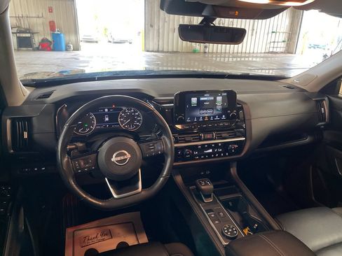 Used 2023 Nissan Pathfinder SL w/ SL Premium Package AWD/4WD image 22
