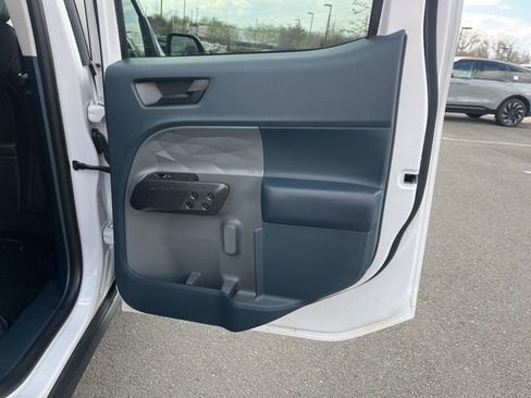 Certified 2024 Ford Maverick Lariat w/ Black Appearance Package image 20