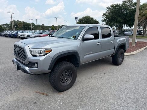 Used 2021 Toyota Tacoma TRD Off-Road w/ Technology Package AWD/4WD image 11