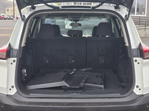 Used 2023 Nissan Rogue S AWD/4WD image 14