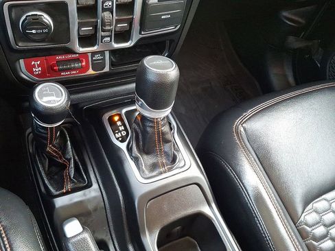 Used 2023 Jeep Gladiator Mojave w/ LED Lighting Group image 15