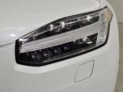 Used 2022 Volvo XC90 T6 Inscription w/ Advanced Package image 10