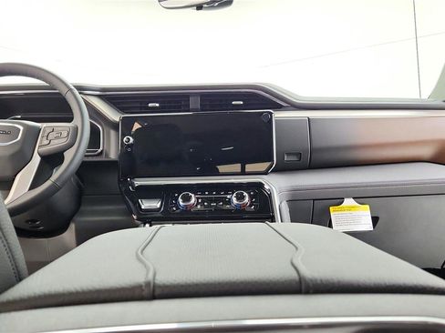 Used 2025 GMC Sierra 1500 Denali w/ Denali Reserve Package image 23