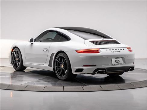 Used 2018 Porsche 911 Carrera RWD image 3