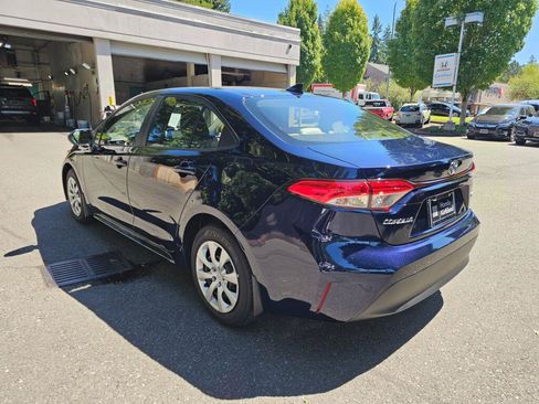 Used 2026 Toyota Corolla LE FWD image 5