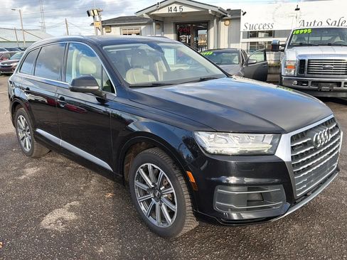 Used 2017 Audi Q7 3.0T Premium Plus w/ Premium Plus Package image 2