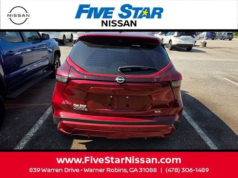 Used 2023 Nissan Kicks SR w/ SR Premium Package FWD image 11