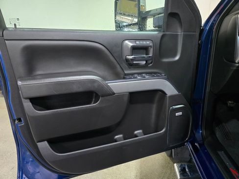 Used 2019 Chevrolet Silverado 3500 LTZ w/ Duramax Plus Package image 21