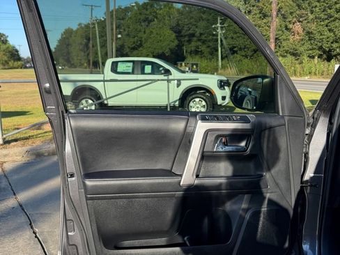 Used 2023 Toyota 4Runner TRD Sport image 7