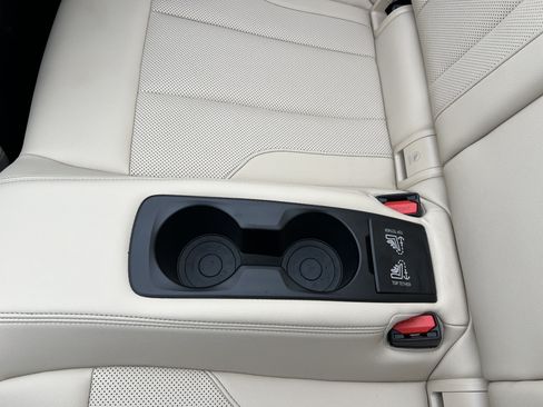 Certified 2024 BMW 430i Convertible w/ Premium Package RWD image 42