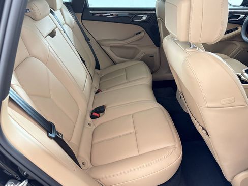New 2026 Porsche Macan image 28