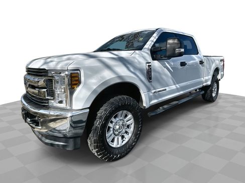 Used 2018 Ford F250 XLT image 1