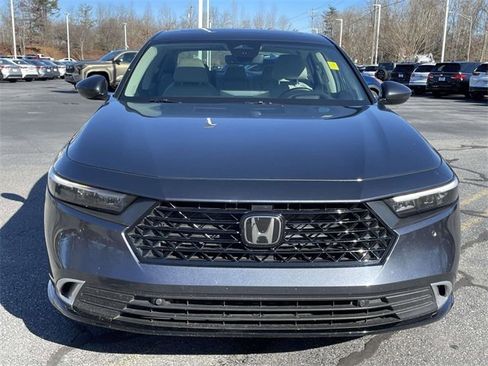 Used 2024 Honda Accord Touring image 8