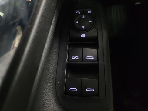 Used 2020 Chevrolet Equinox LT w/ LPO, Floor Liner Package FWD image 27