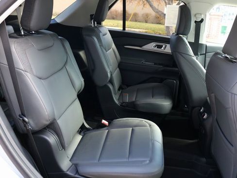 New 2026 Ford Explorer Active w/ Active Comfort Package image 21