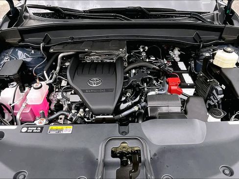 Certified 2025 Toyota Grand Highlander XLE image 31