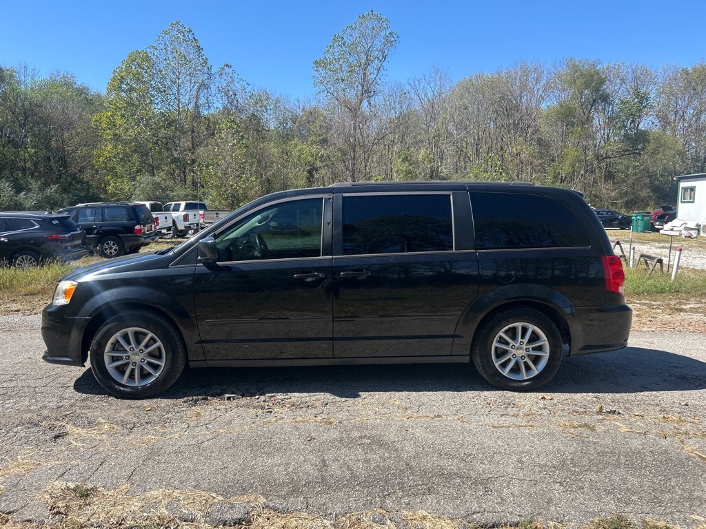 Used 2016 Dodge Grand Caravan SXT FWD image 5
