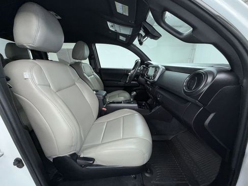 Certified 2023 Toyota Tacoma TRD Sport image 14