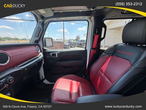Used 2023 Jeep Wrangler Unlimited Rubicon 4xe AWD/4WD image 16