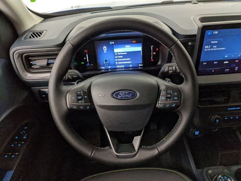 New 2026 Ford Maverick Lobo image 16