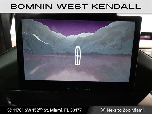 Used 2025 Lincoln Navigator L Black Label image 14