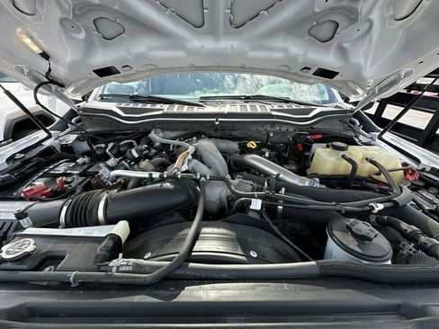 Used 2020 Ford F550 4x4 Regular Cab Super Duty image 24