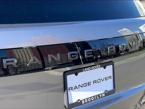 New 2026 Land Rover Range Rover Long Wheelbase SE AWD/4WD image 15
