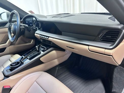 Certified 2024 Porsche 911 Carrera RWD image 25