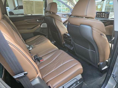 Certified 2026 Acura MDX SH-AWD w/ Advance Package image 22