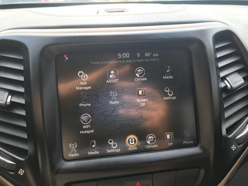 Used 2015 Jeep Cherokee Latitude FWD image 51