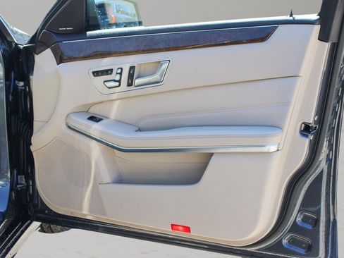 Used 2016 Mercedes-Benz E 350 4MATIC Wagon image 23