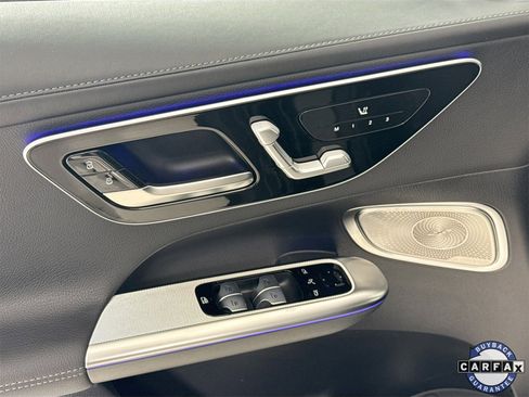 Used 2025 Mercedes-Benz GLC 350e 4MATIC image 19