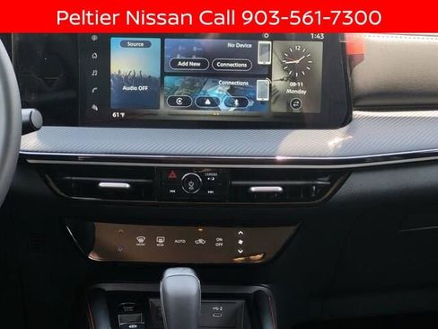 New 2025 Nissan Kicks SR w/ Illumination Package FWD image 23