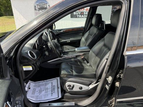 Used 2010 Mercedes-Benz GL 320 BlueTEC 4MATIC image 9