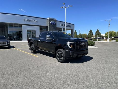 Used 2024 GMC Sierra 3500 Denali Ultimate AWD/4WD image 2