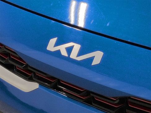 Used 2023 Kia Forte GT-Line w/ GT-Line Premium Package image 12