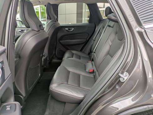 Used 2023 Volvo XC60 B6 Ultimate w/ Climate Package AWD/4WD image 27